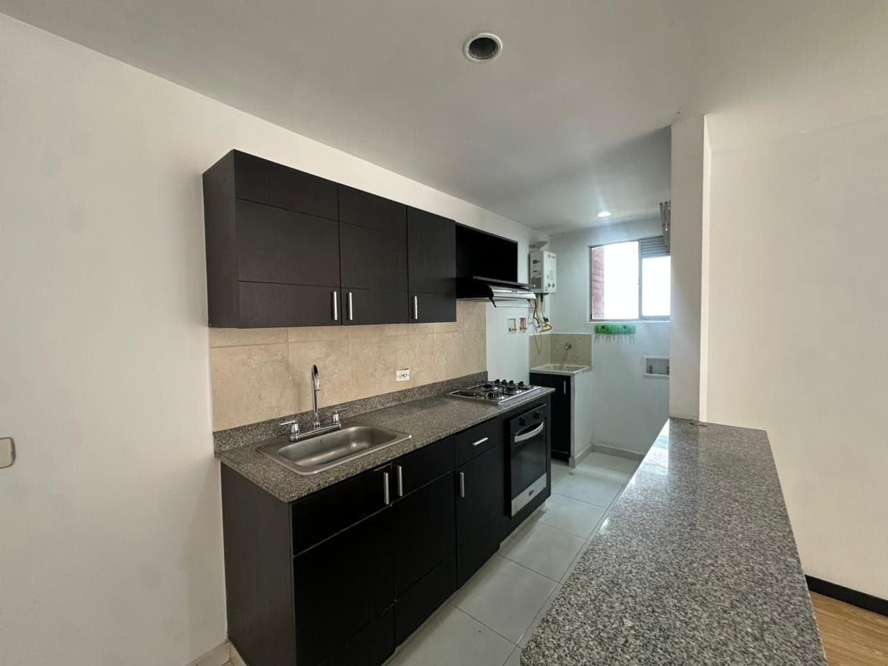 Apartment for Rent, Ciudad del Río - Poblado Area, Plaza del Río Complex
