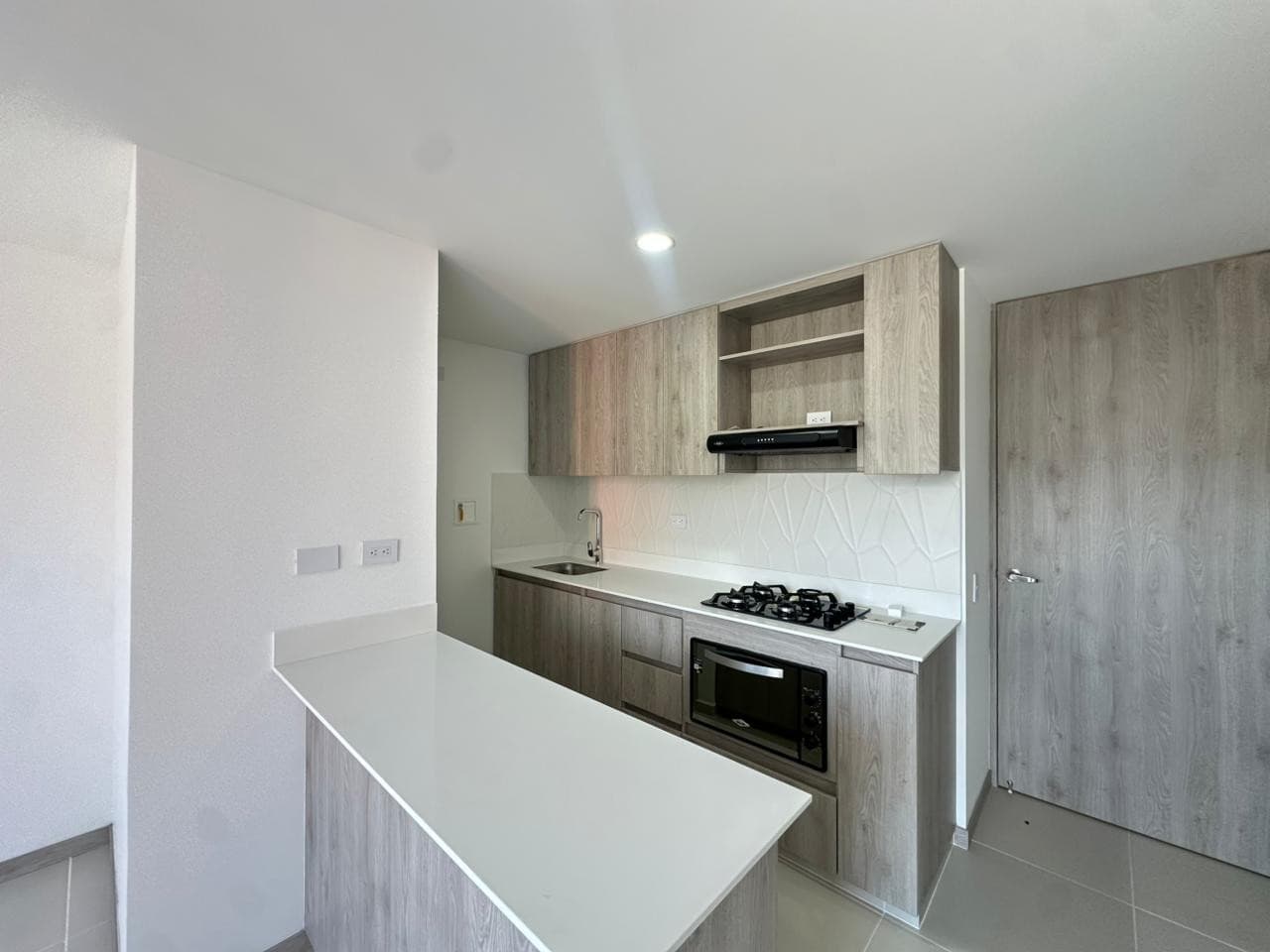 Apartment for Rent, Itagüí Area - Ciudad Coltejer Complex