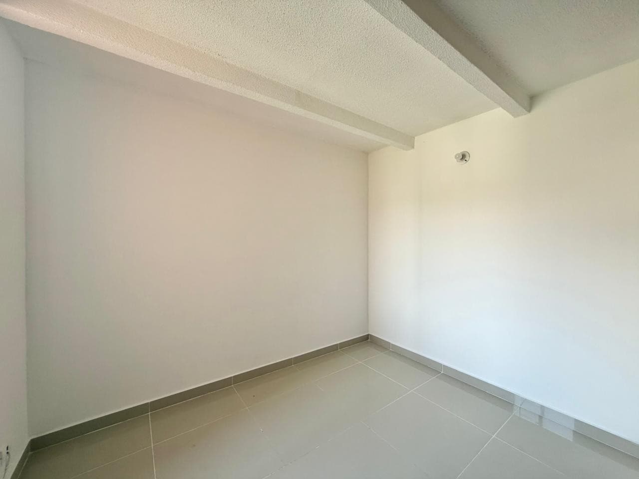 Apartment for Sale, Robledo-Pajarito Area, El Pomar Complex