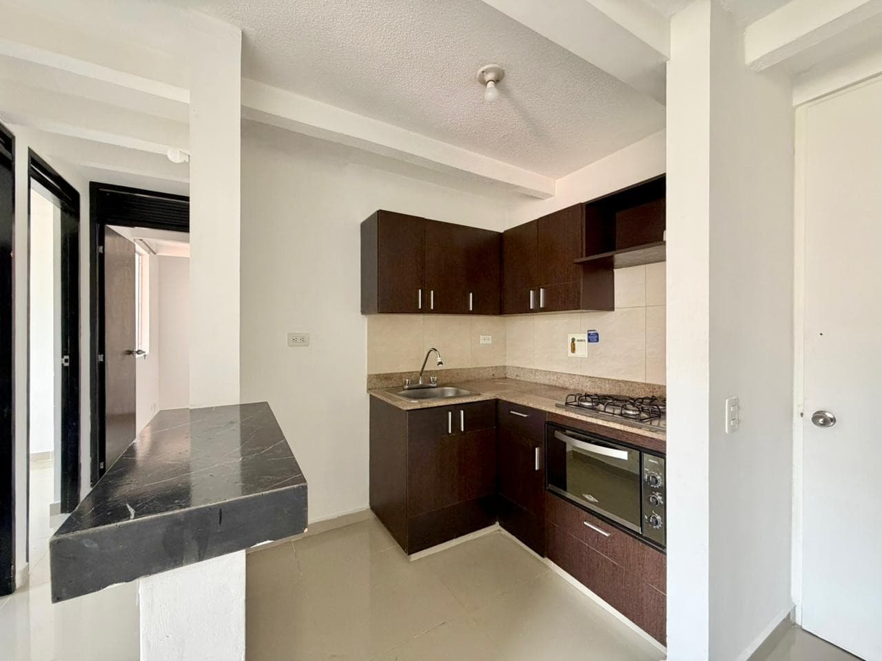Apartment for Sale, Robledo-Pajarito Area, El Pomar Complex
