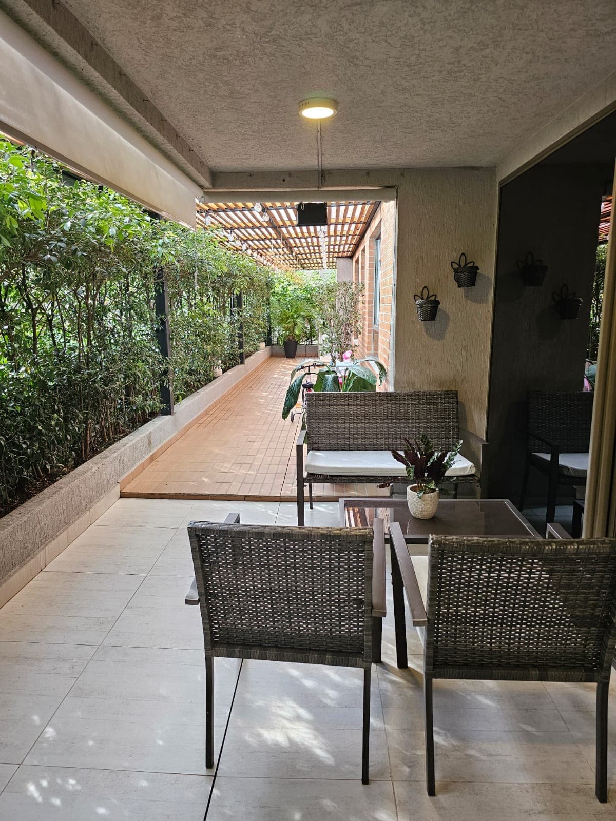 Apartment for Rent, Loma de los Bernal Area. Arabella Complex