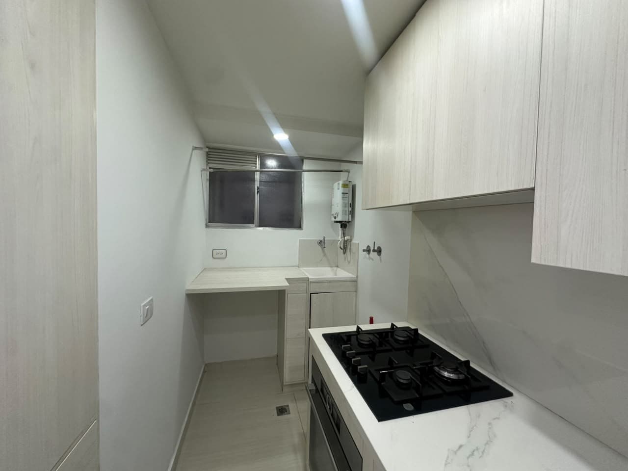Apartment for Rent, Ciudad del Río - Poblado Area, Plaza del Río Complex