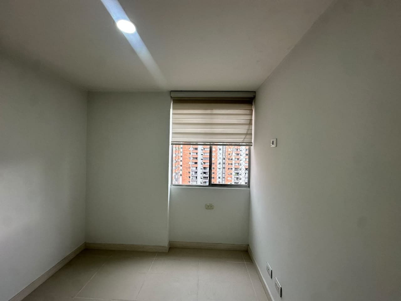 Apartment for Rent, Ciudad del Río - Poblado Area, Plaza del Río Complex