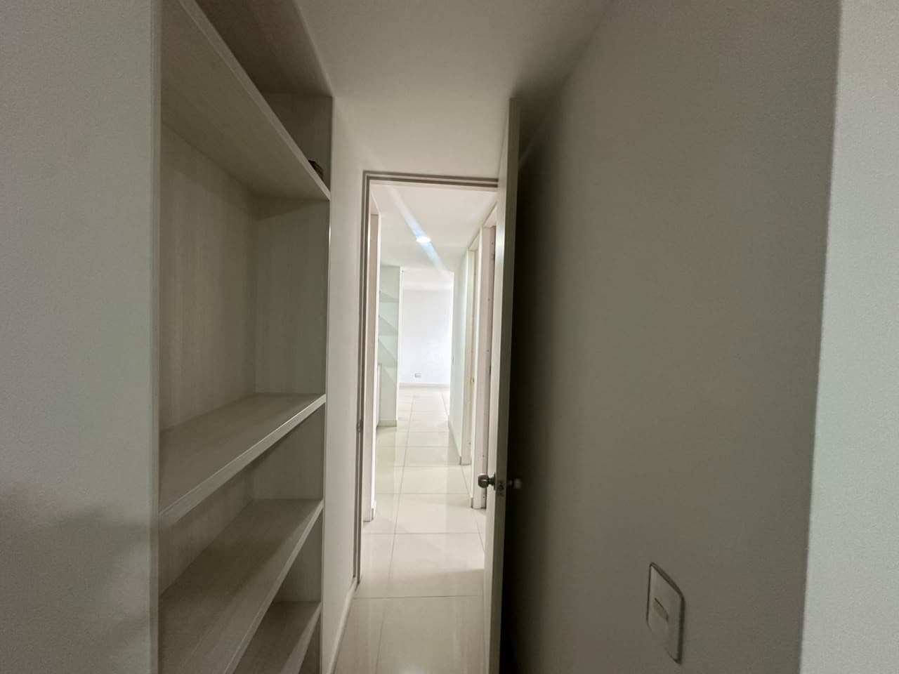 Apartment for Rent, Ciudad del Río - Poblado Area, Plaza del Río Complex
