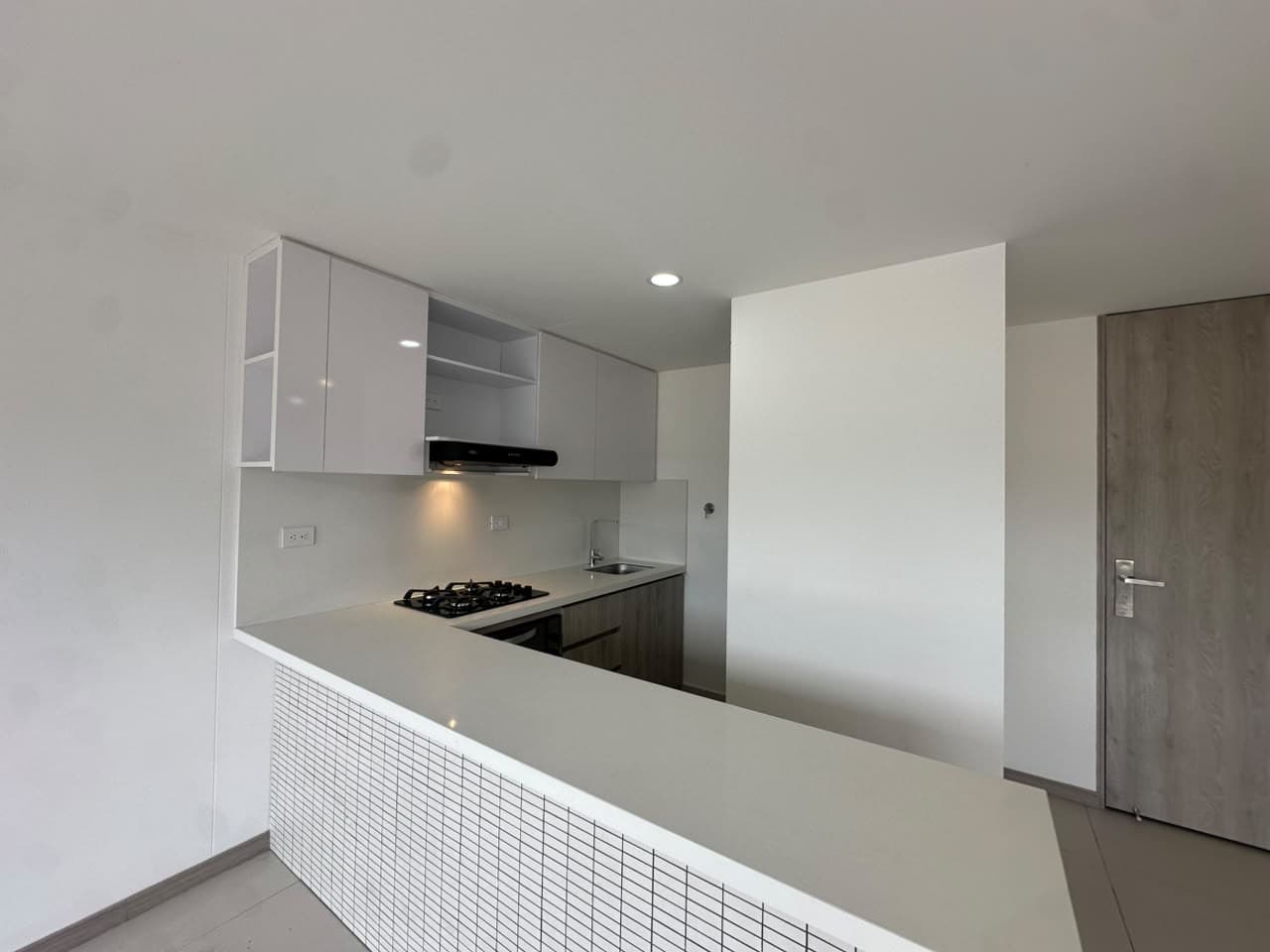 Apartment for Rent, Itagüí Area - Ciudad Coltejer Complex