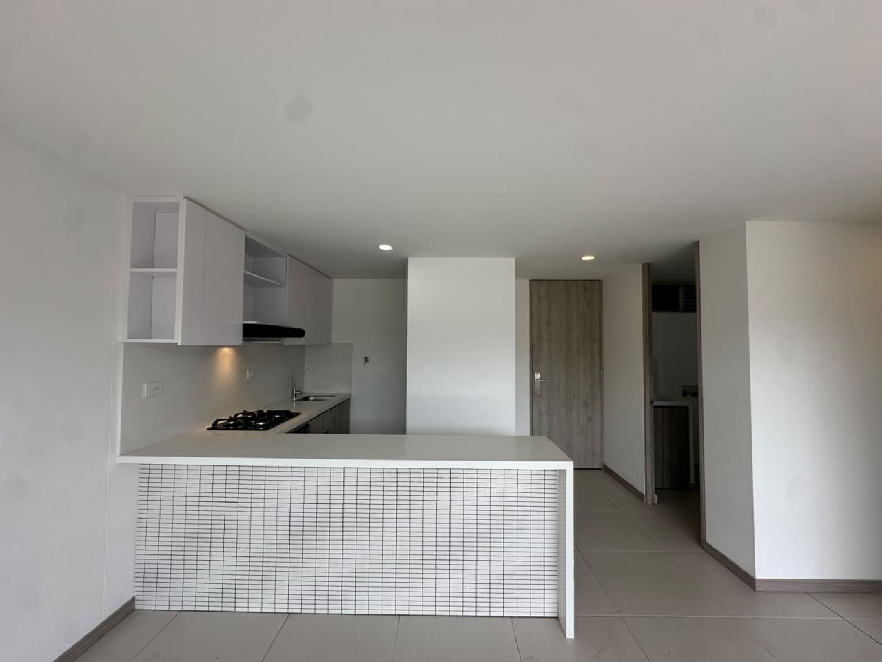 Apartment for Rent, Itagüí Area - Ciudad Coltejer Complex