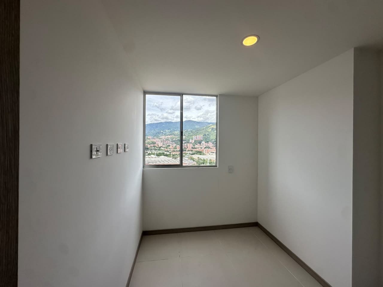 Apartment for Rent, Itagüí Area - Ciudad Coltejer Complex