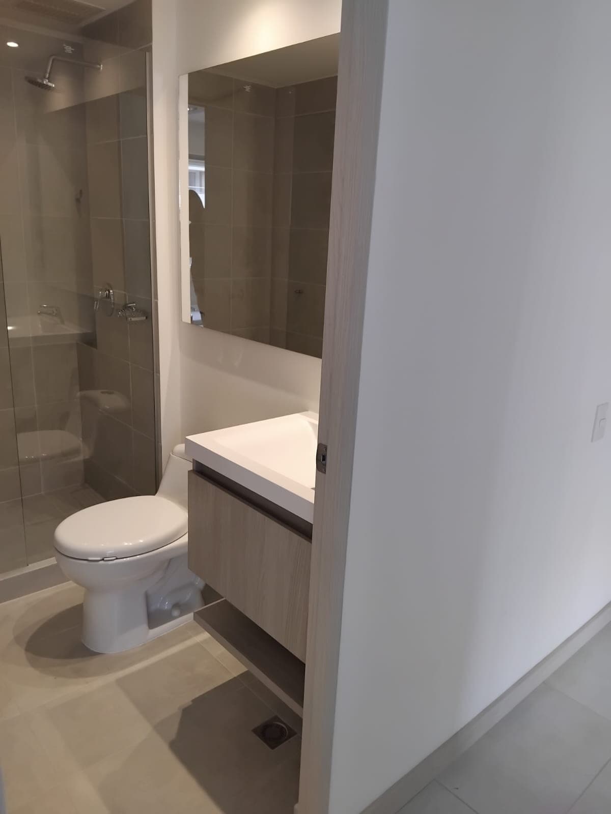 Apartment for Rent, Las Vegas Neighborhood - Envigado, Terrazas Del Rio Complex