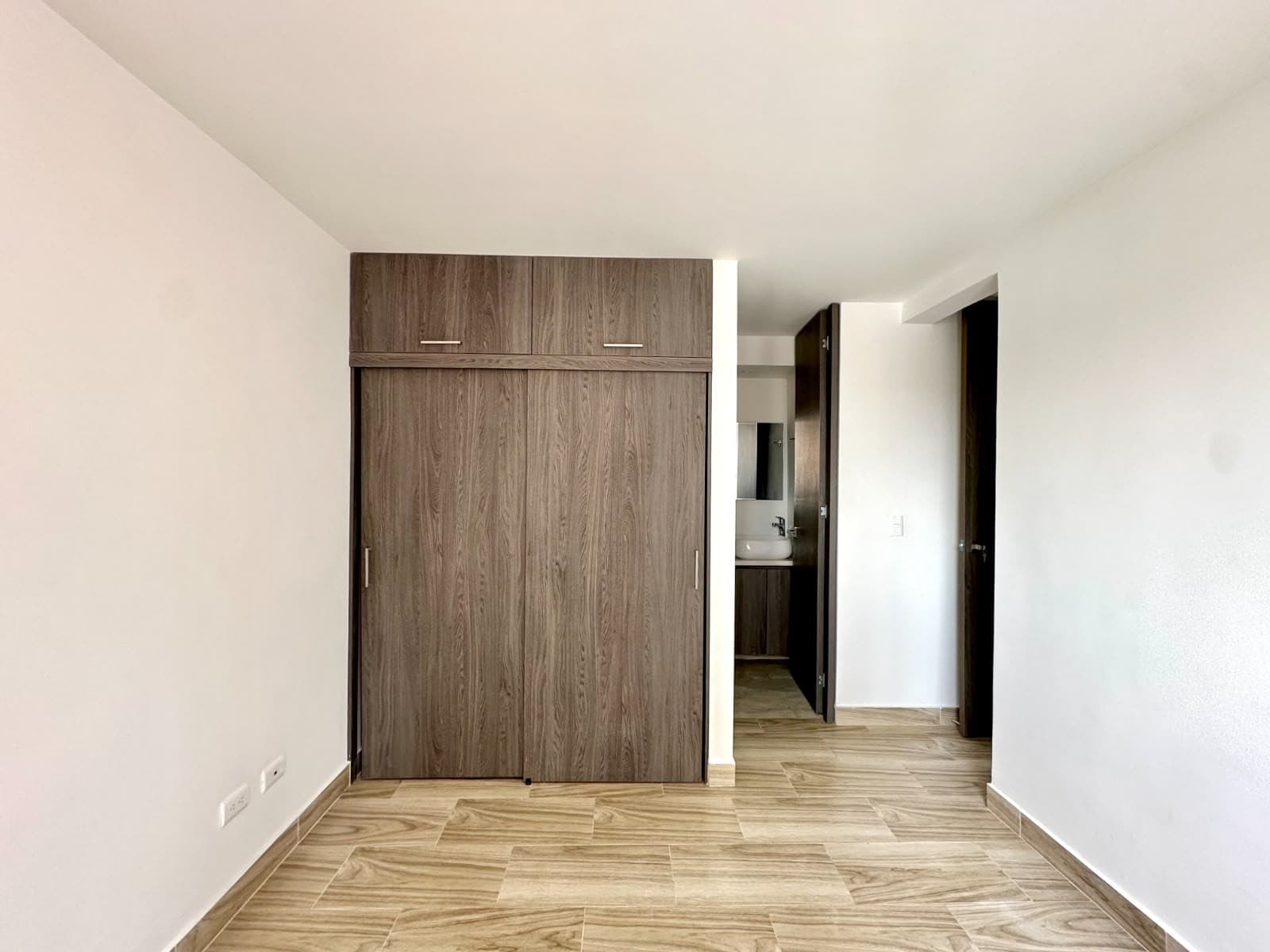 Apartment for Rent, Fabricato - Bello Area, Mediterranea Complex