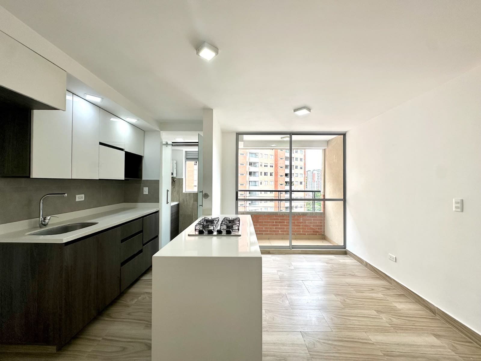 Apartment for Rent, Fabricato - Bello Area, Mediterranea Complex