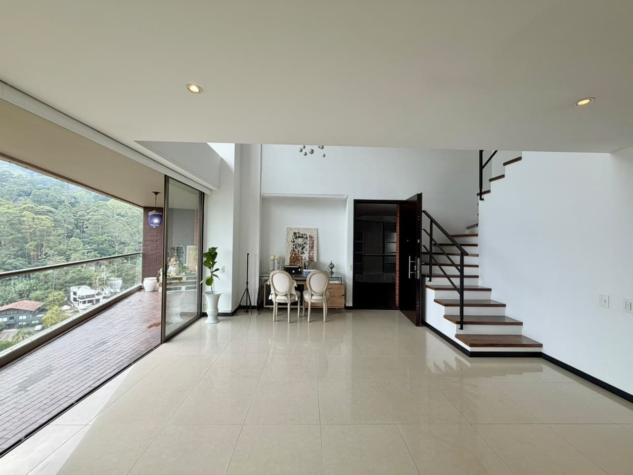 Apartment for Rent, Cola Del Zorro - Poblado Area, Zandalo Complex