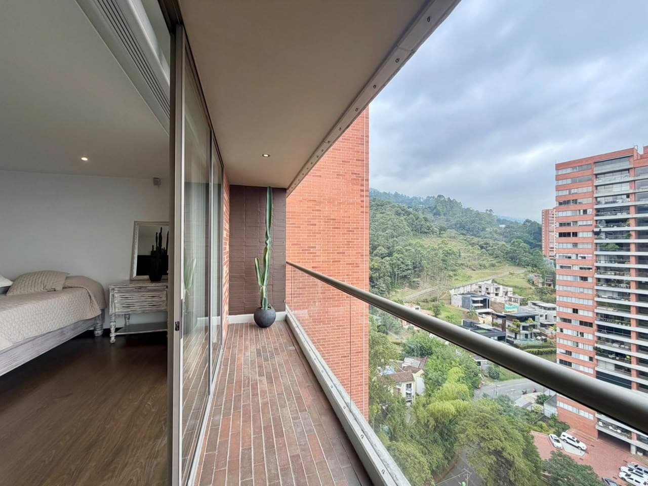 Apartment for Rent, Cola Del Zorro - Poblado Area, Zandalo Complex
