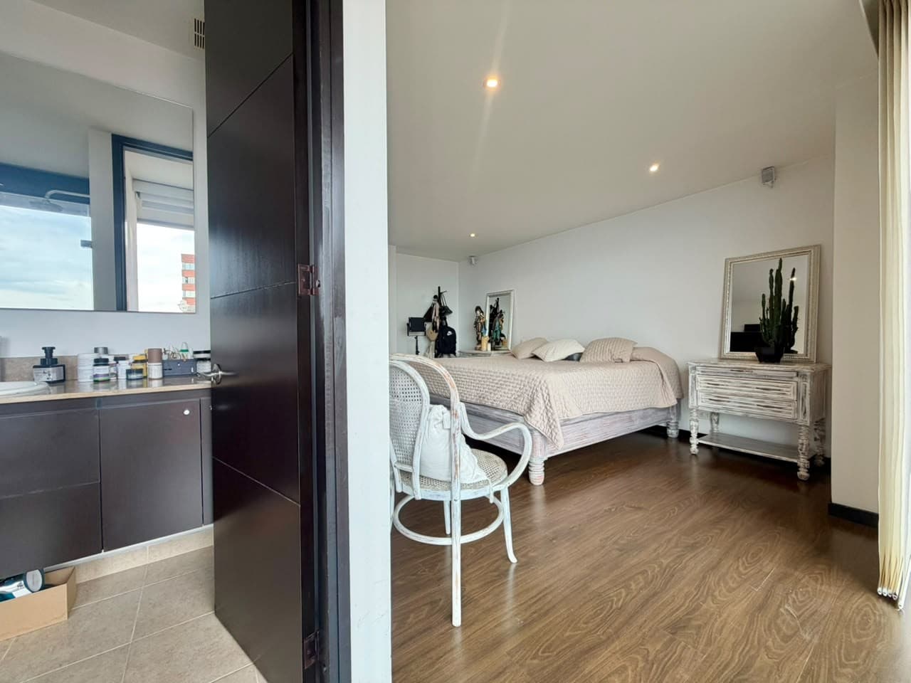 Apartment for Rent, Cola Del Zorro - Poblado Area, Zandalo Complex