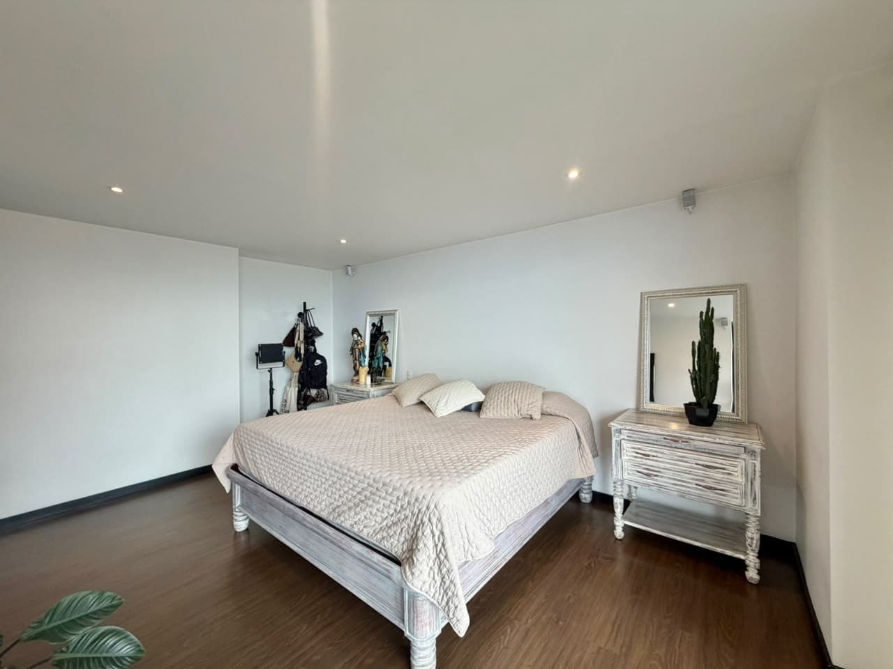 Apartment for Rent, Cola Del Zorro - Poblado Area, Zandalo Complex