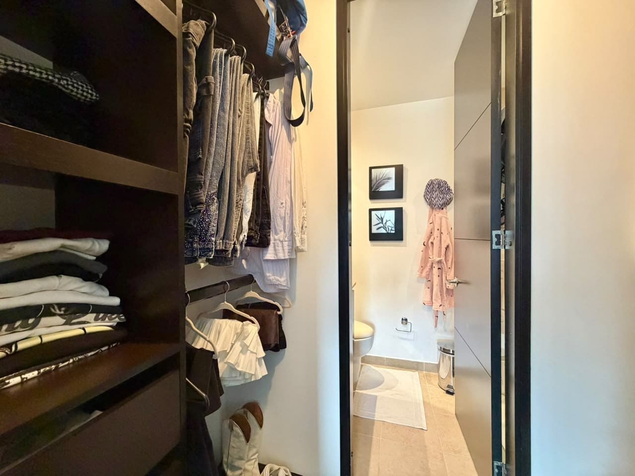 Apartment for Rent, Cola Del Zorro - Poblado Area, Zandalo Complex