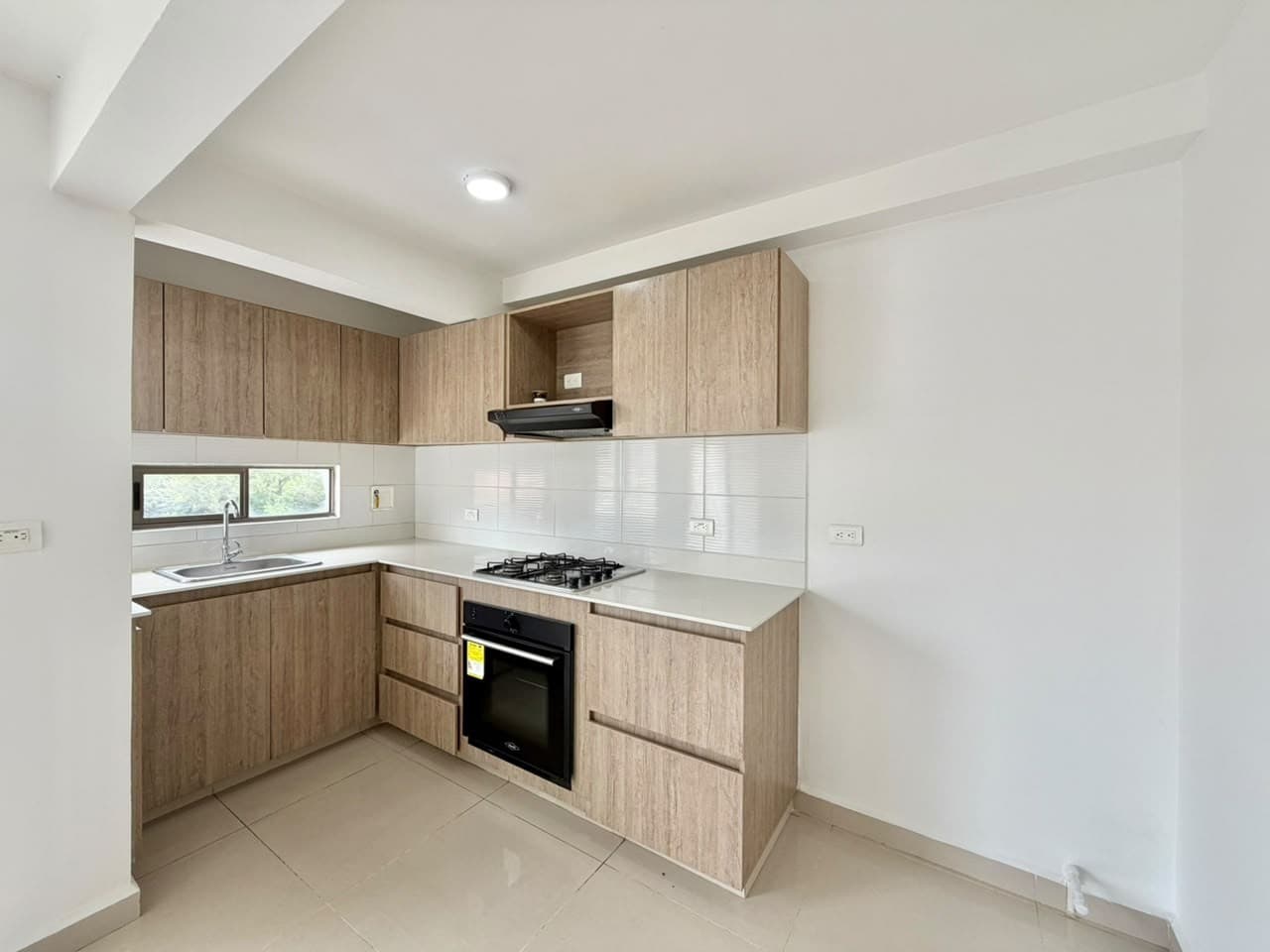 Apartment for Rent, Santa Ana - Bello Area, Flor Complex