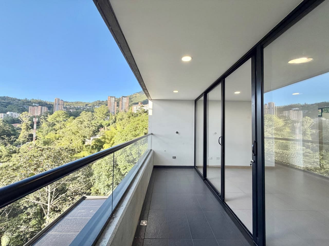 Apartment for Rent, El Tesoro - El Poblado Area, Fuente Labrada Complex