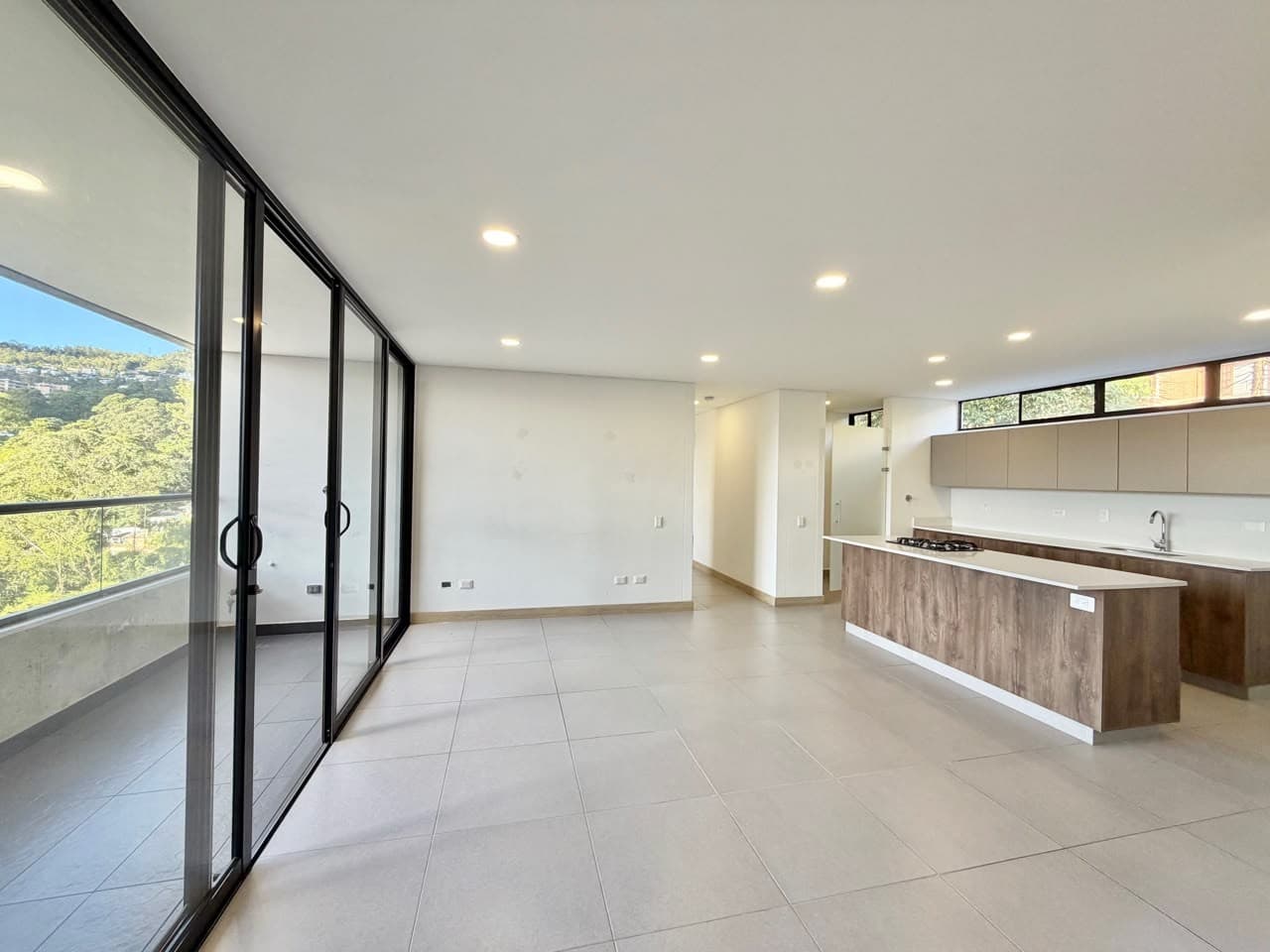 Apartment for Rent, El Tesoro - El Poblado Area, Fuente Labrada Complex