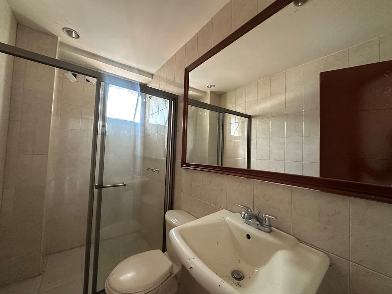 Local - Office for Rent, Santa Maria De Los Angeles Area - Poblado