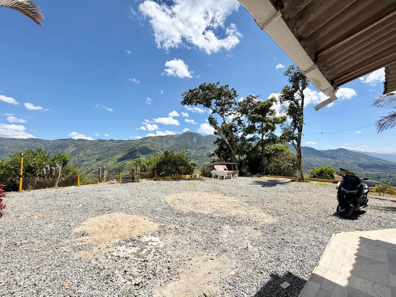 Country House for Rent, El Tamborcito Neighborhood - Barbosa