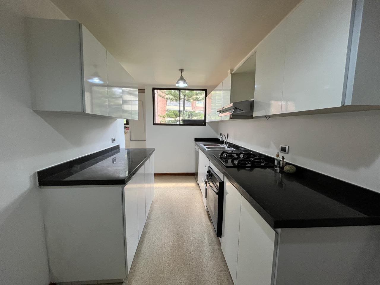 Apartment for Rent, La Inferior - El Poblado Neighborhood, Prados De La Concha Complex
