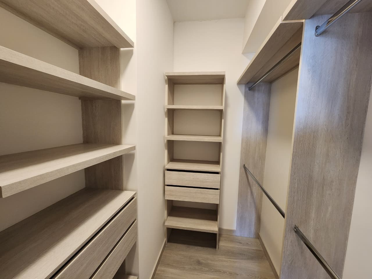 Apartment for Sale, Belen Los Bernal Area - Mirador De Los Bernal Complex