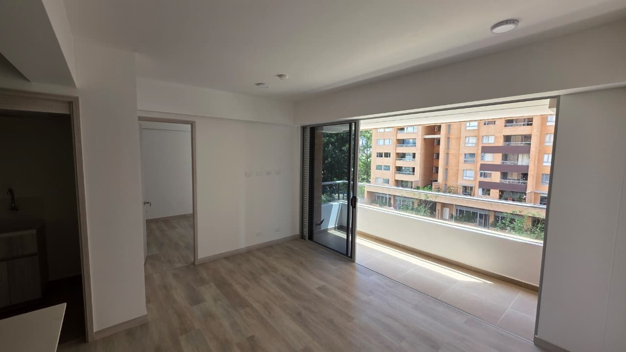 Studio Apartment for Sale, Ciudad del Río - El Poblado Area