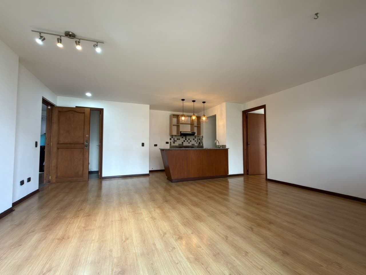 Studio Apartment for Rent, Los Balsos - El Poblado Area, Liverpool Complex