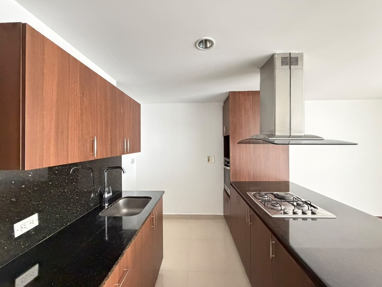 Apartment for Rent, Las Palmas - Poblado Neighborhood, Tierra Grata Complex