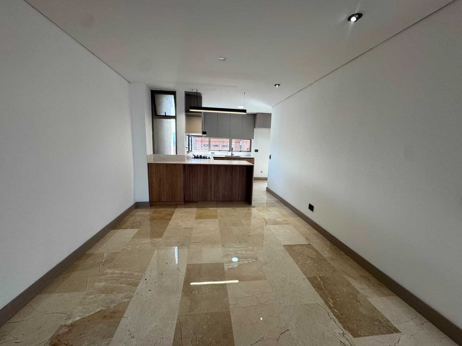 Apartment for Rent - Loma de los Parras Neighborhood, Poblado