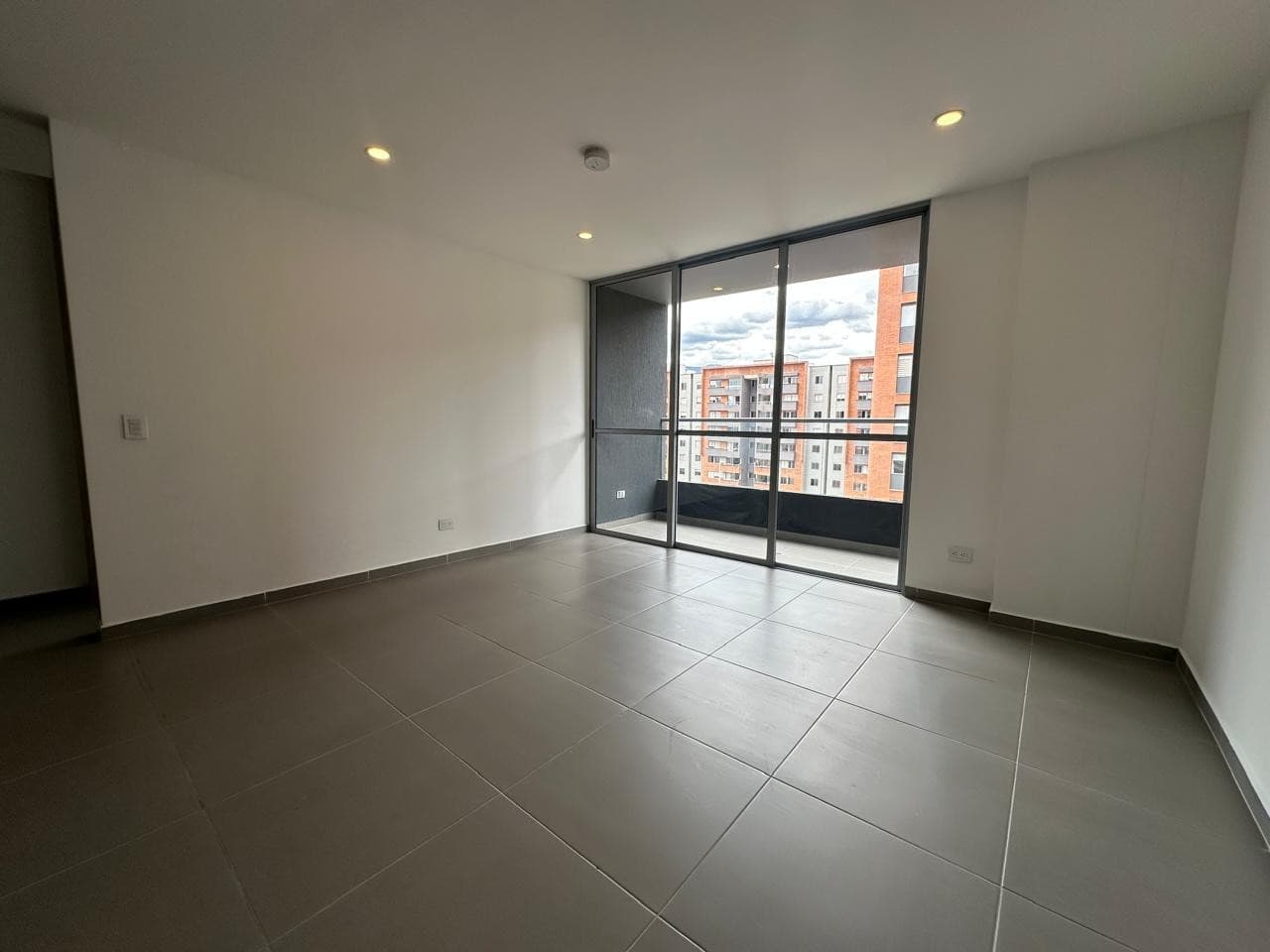 Apartment for Rent - Cuidad del Rio Neighborhood, Poblado