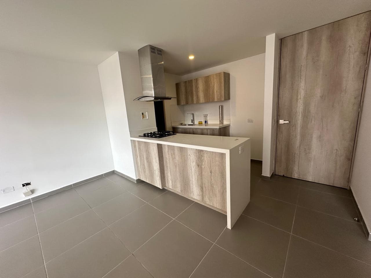 Apartment for Rent - Cuidad del Rio Neighborhood, Poblado