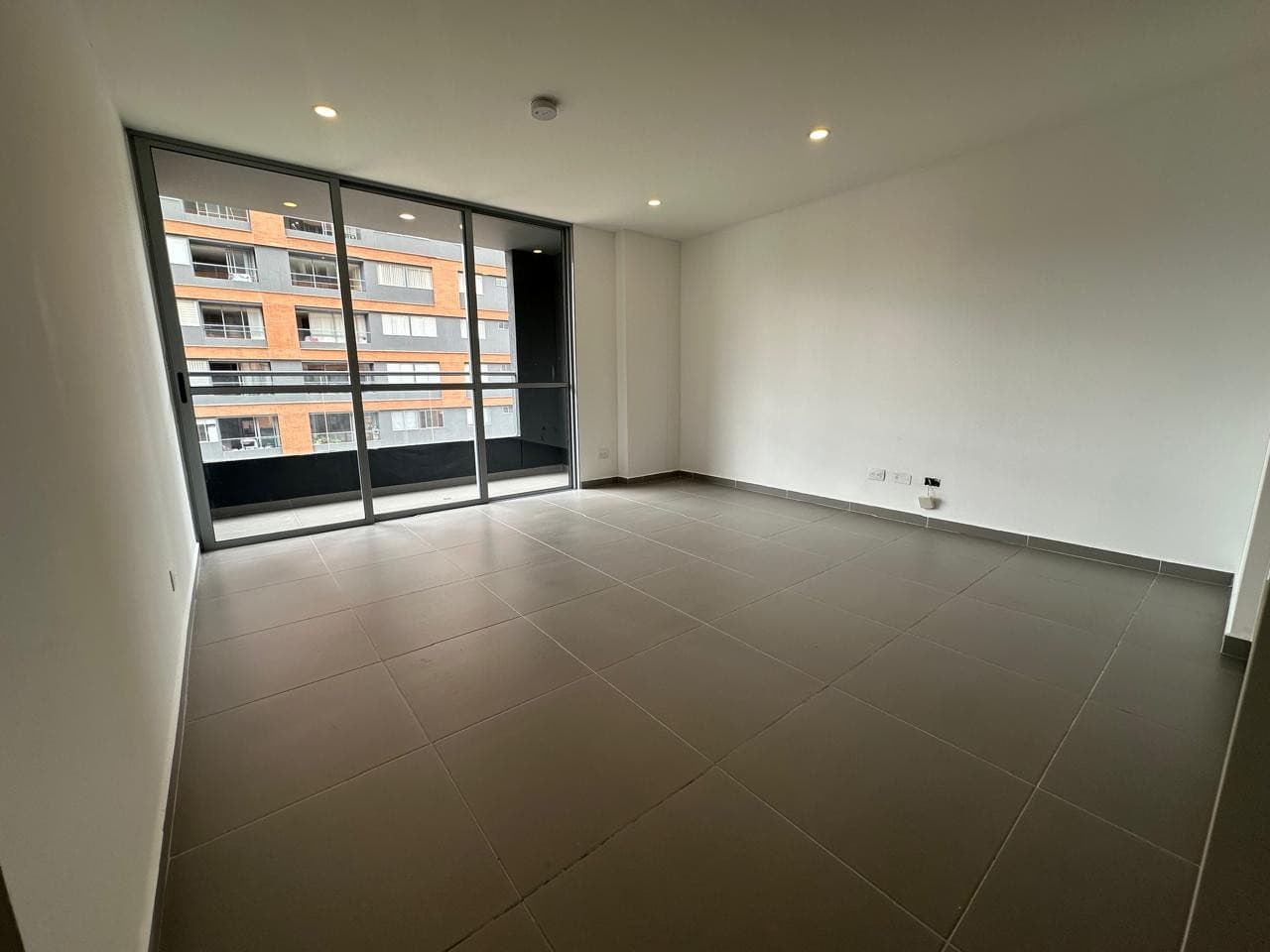 Apartment for Rent - Cuidad del Rio Neighborhood, Poblado