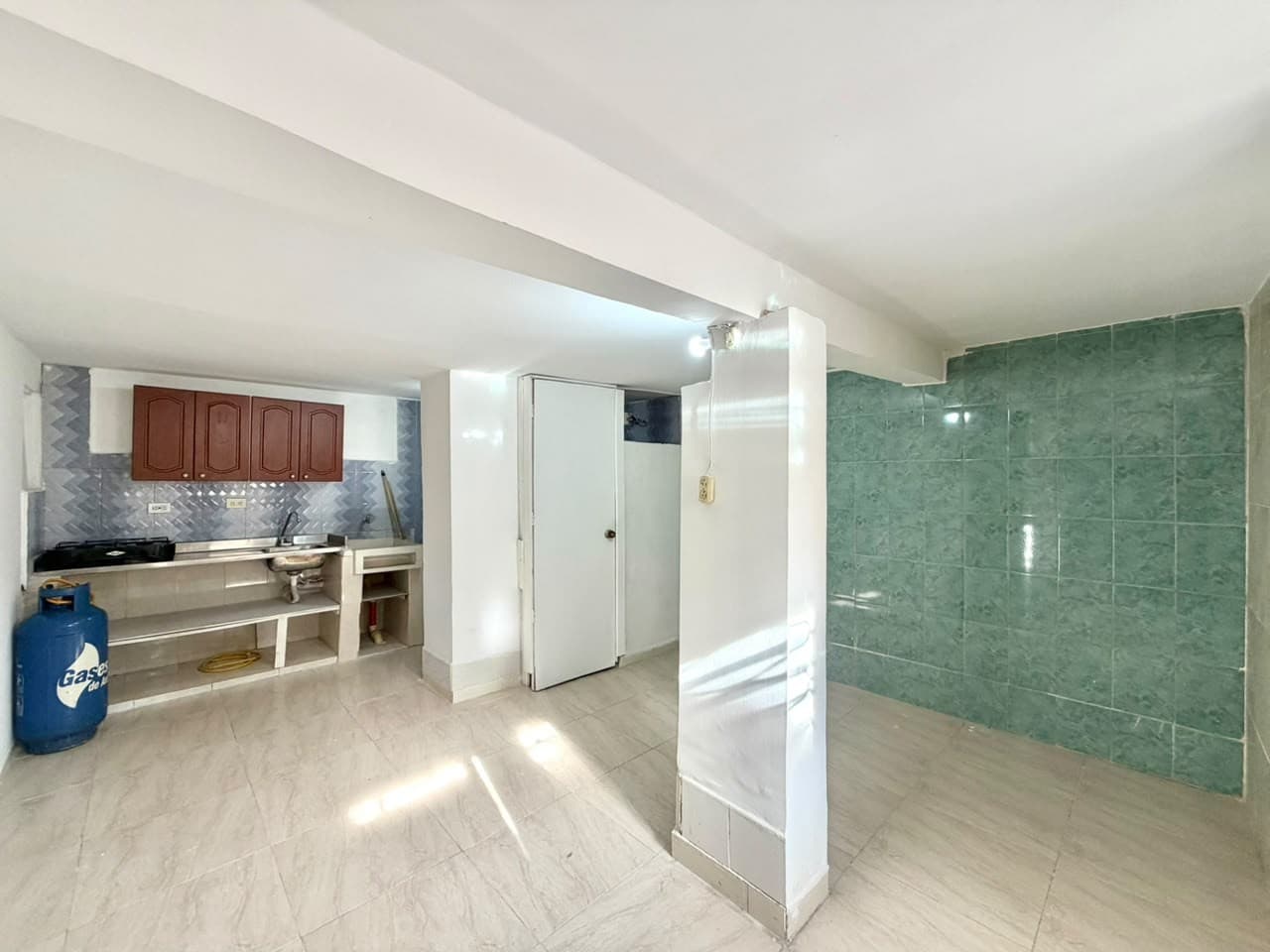Studio Apartment for Rent - Aranjuez Area