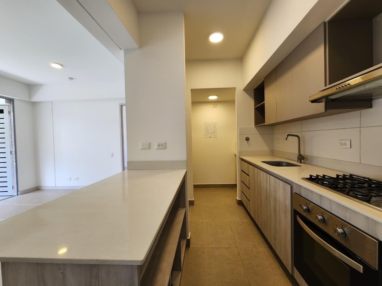 Apartment for Rent - Cuidad del Río Neighborhood, Poblado