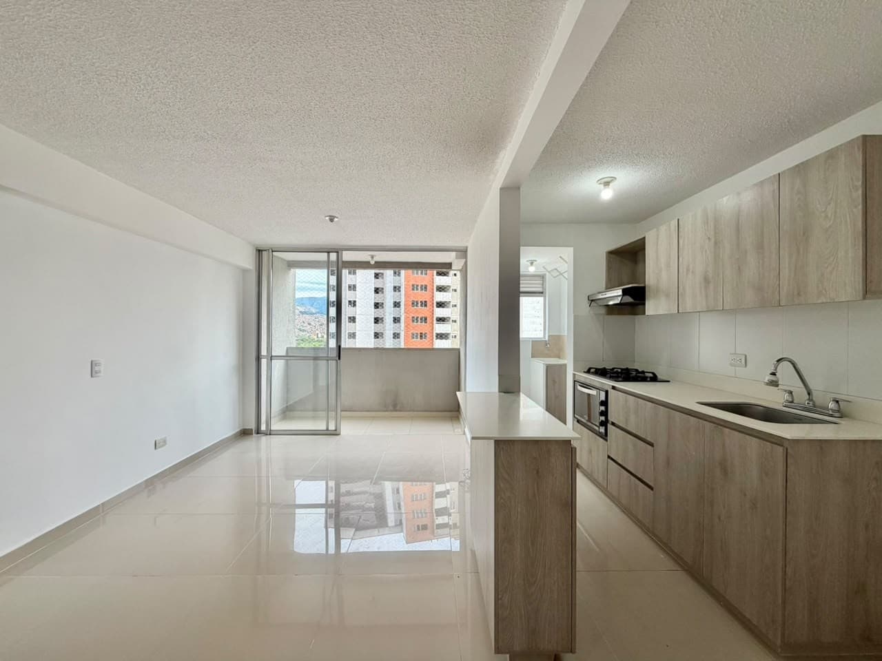 Apartment for Rent - Los Puertos Neighborhood, Bello