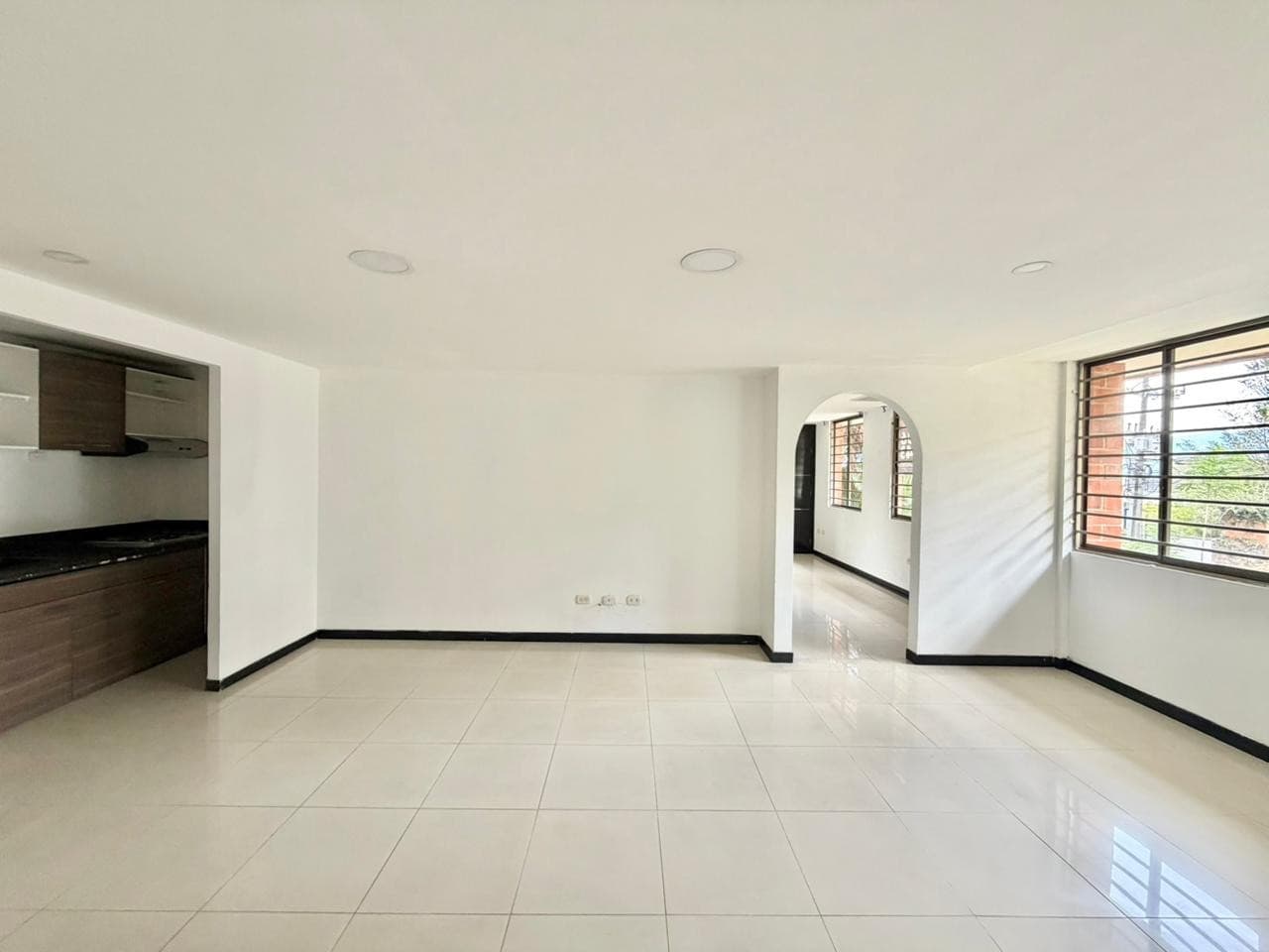 Apartamento Mas Oficina En Arriendo - Sector Las Palmas, Poblado