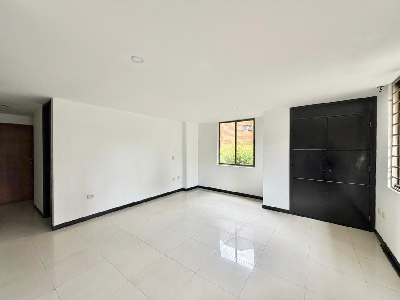 Apartamento Mas Oficina En Arriendo - Sector Las Palmas, Poblado