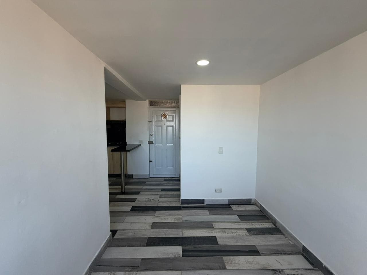 Apartment for Rent, Robledo Pajarito Area