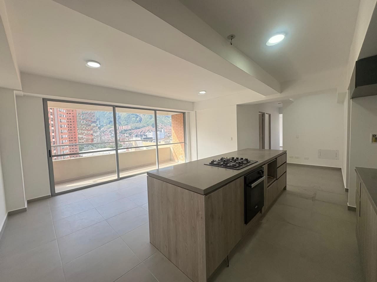 Apartment for Rent - Fabricato Neighborhood, Bello