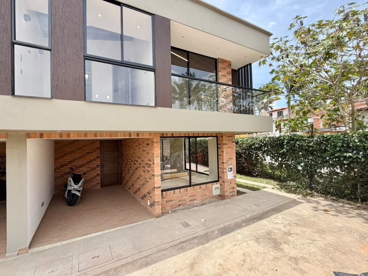 Single-Family Home for Sale - Valles, La Ceja