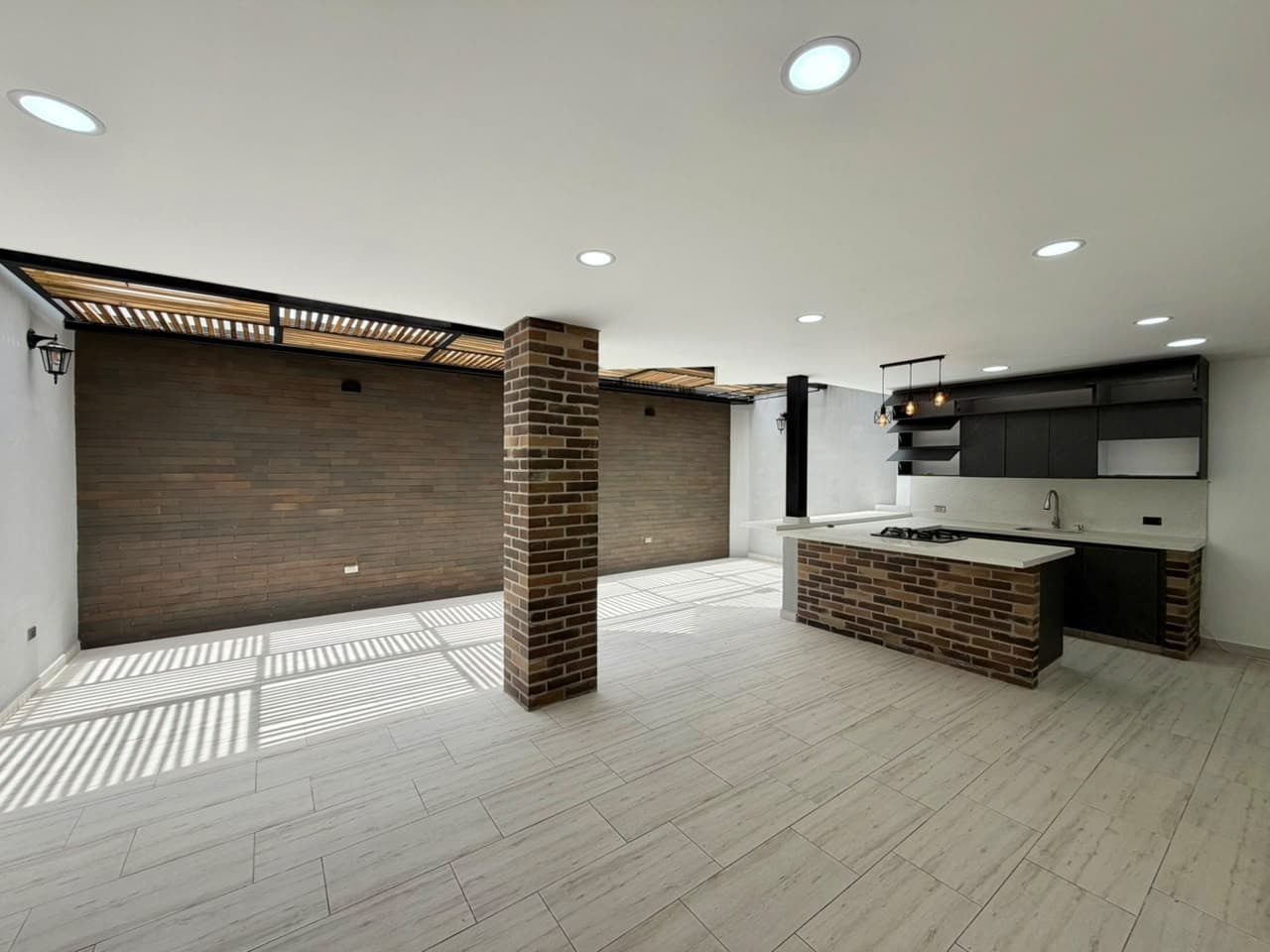 House for Sale - La Colombiere, La Ceja Area