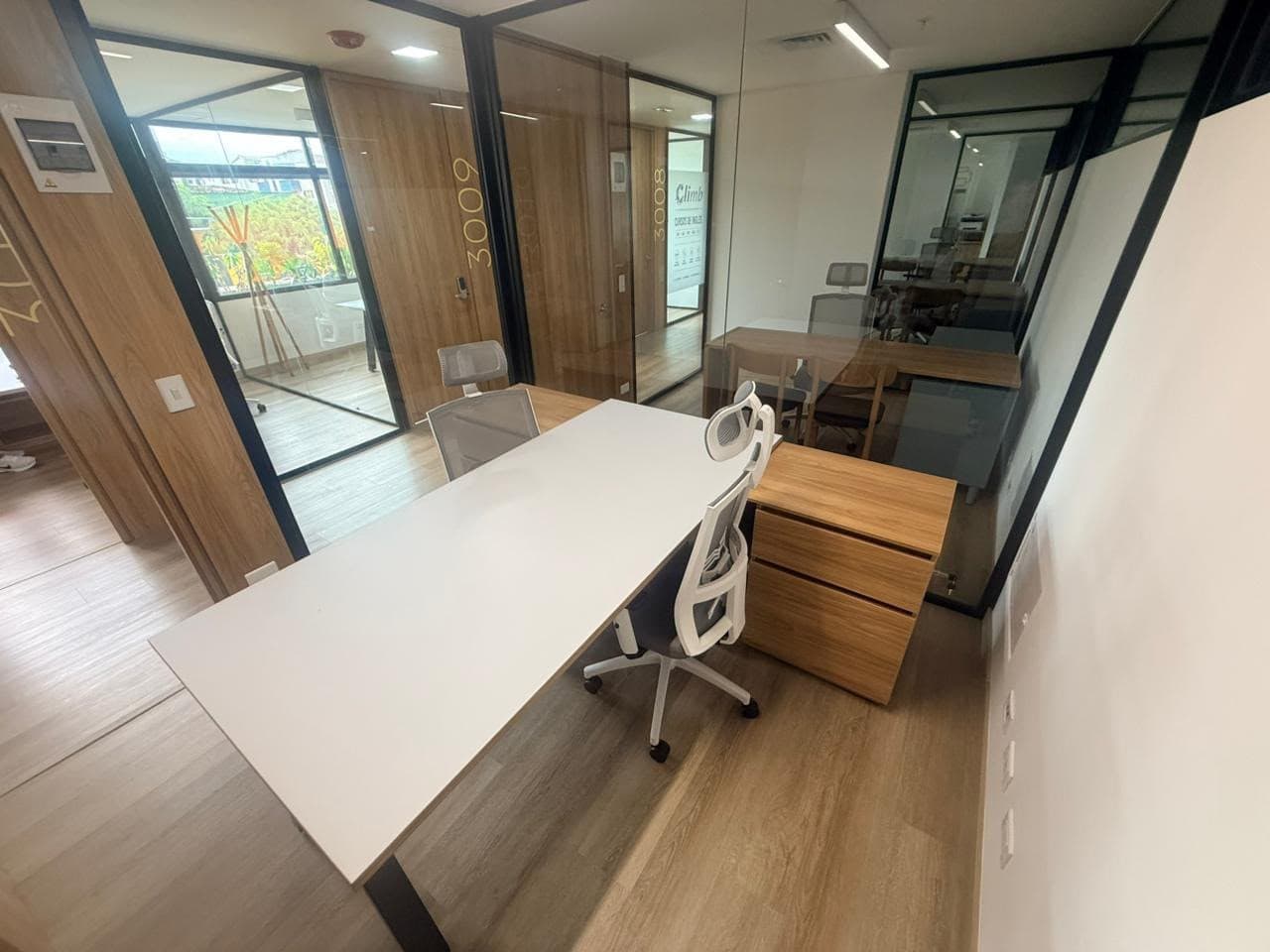 Office for Rent - Laureles Area, Estadio