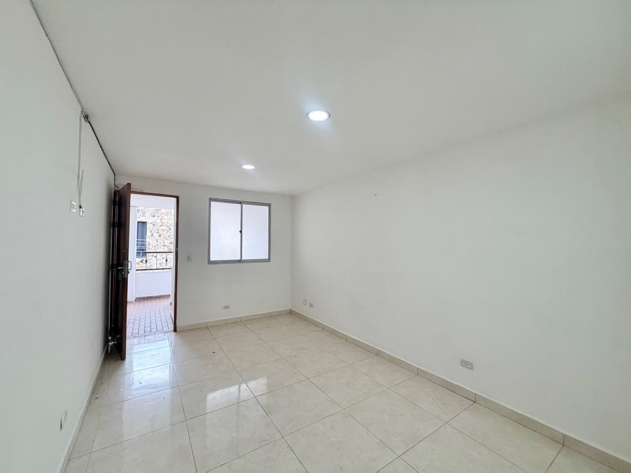 Apartment for Rent - Cabañas Neighborhood, Bello