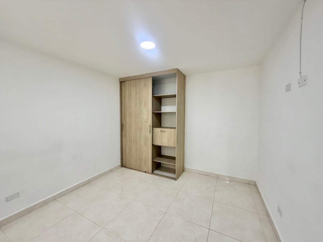 Apartment for Rent - Cabañas Neighborhood, Bello