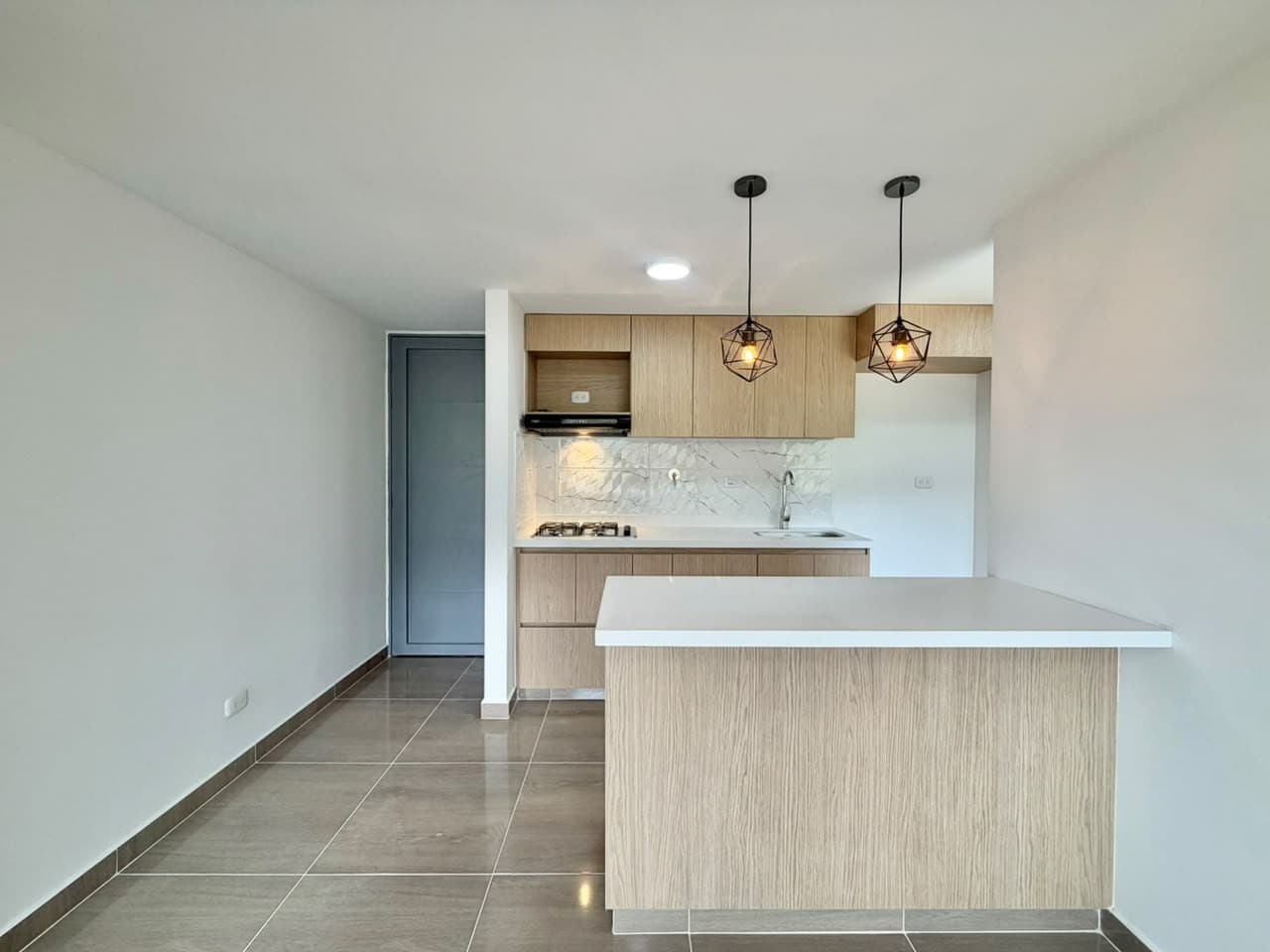 Apartment for Rent - Los Bucaros Neighborhood, Bello