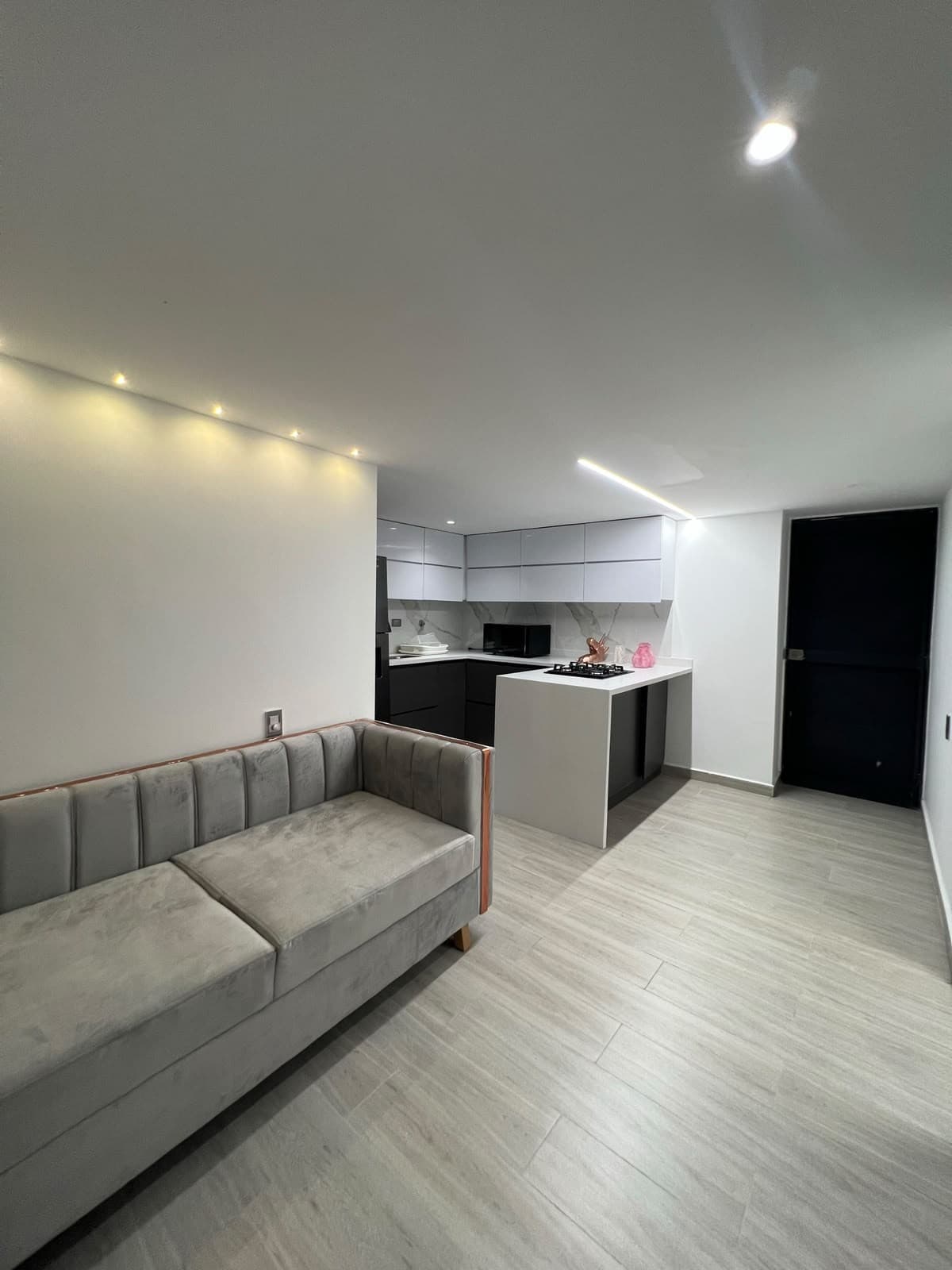 Apartment for Rent - Cabañas Bello Area