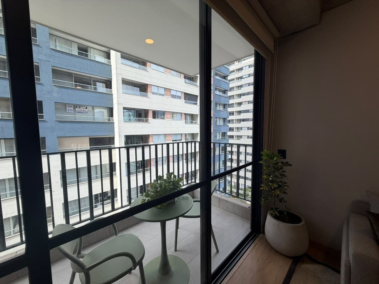 Apartaestudio En Arriendo Amoblado- Sector Cuidad Del Rio, Poblado