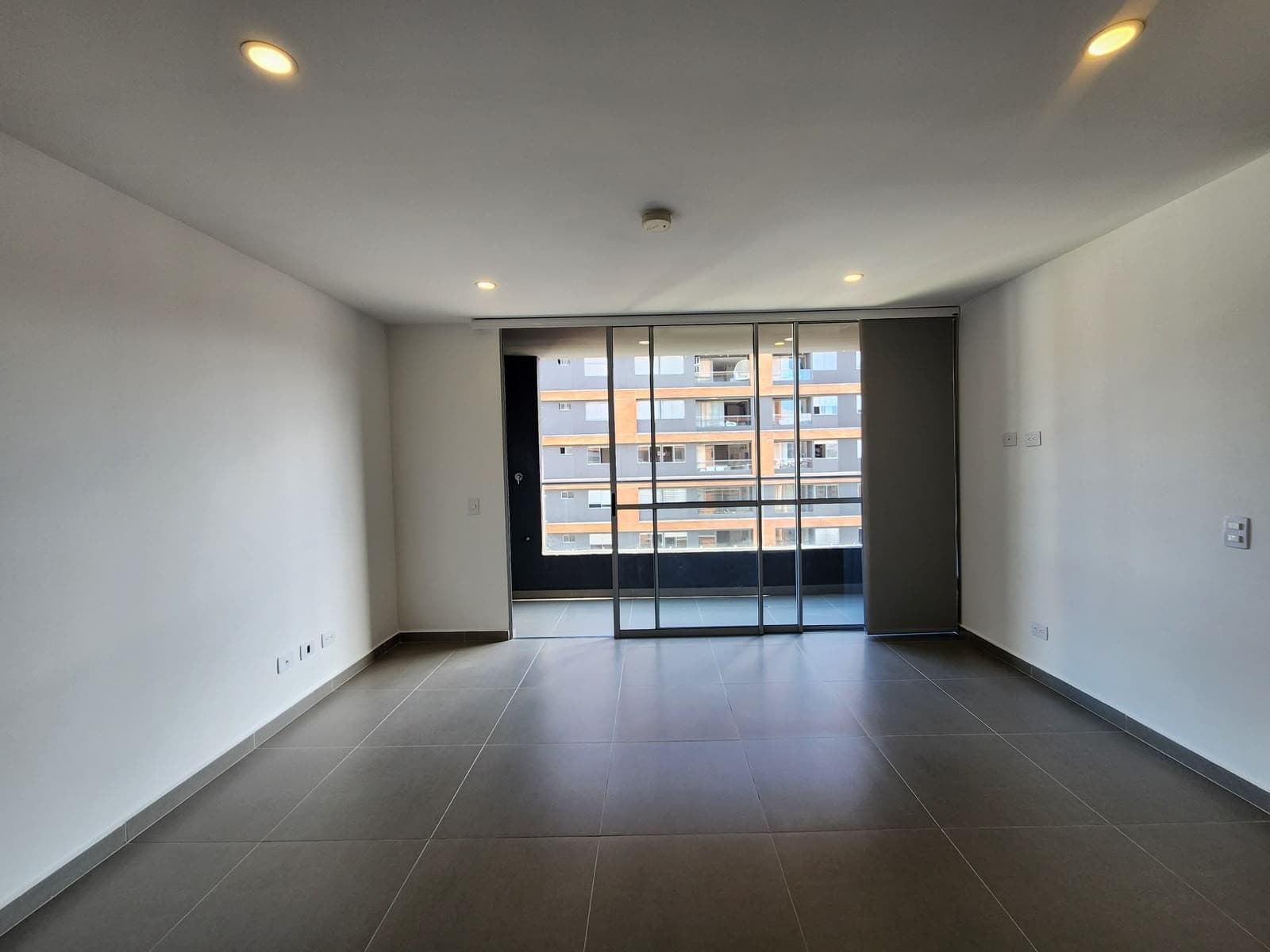 Apartamento En Arriendo - Sector Cuidad Del Rio, Poblado