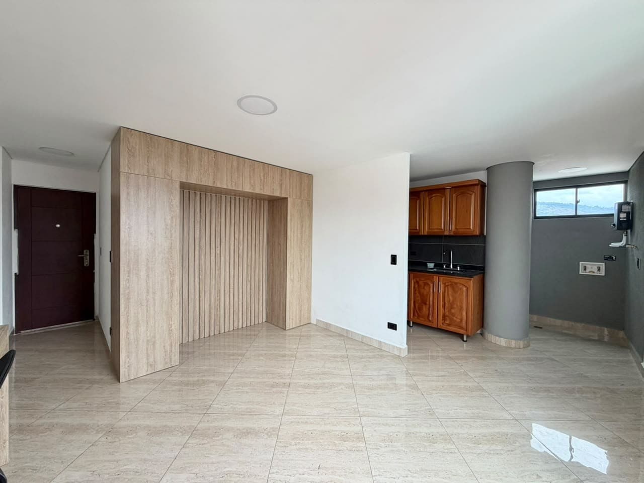 Apartaestudio En Arriendo - Edificio Baolcones de la Consolata, Laureles